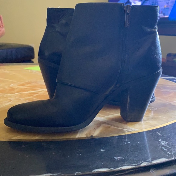 JS Black Leather Booties w/Buckle Accent - Picture 2 of 9